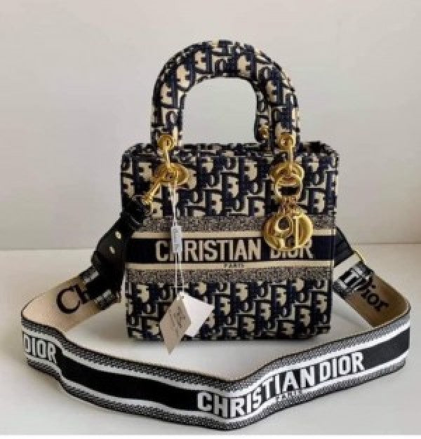 Chriistian DIIOR LADY BAG WITH BRAND BOX