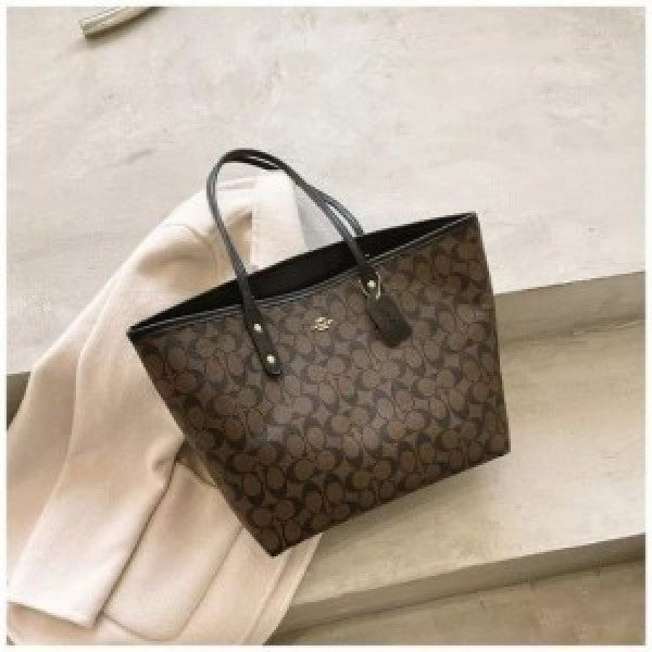 Coach city tote bag with og box