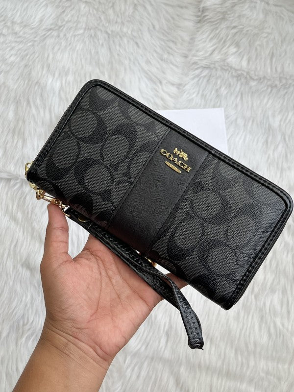 Coach 82 blk Wallet With Original Box