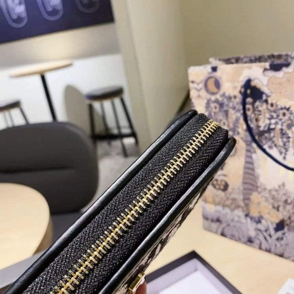 Diior long wallet colour premium quality with box