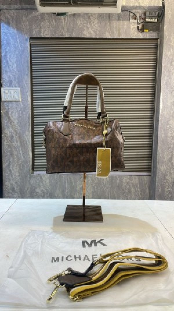 Michael korrs boston handbag sling bag