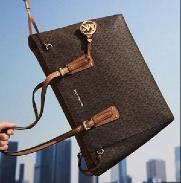 Michael Kors MK Voyager Tote Bag With Dust Bag
