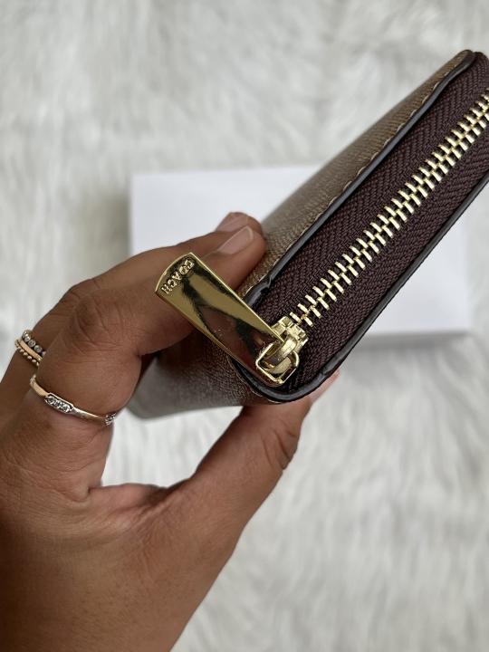 Coach long wallet premium quality with box