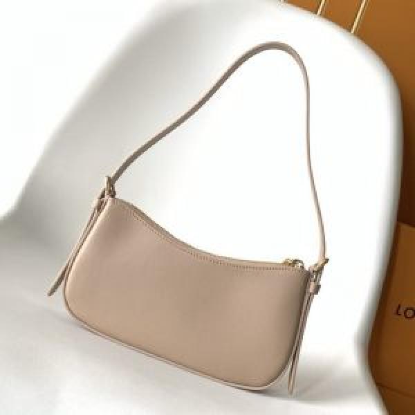 Louiis Vuitton pochette bloom with box