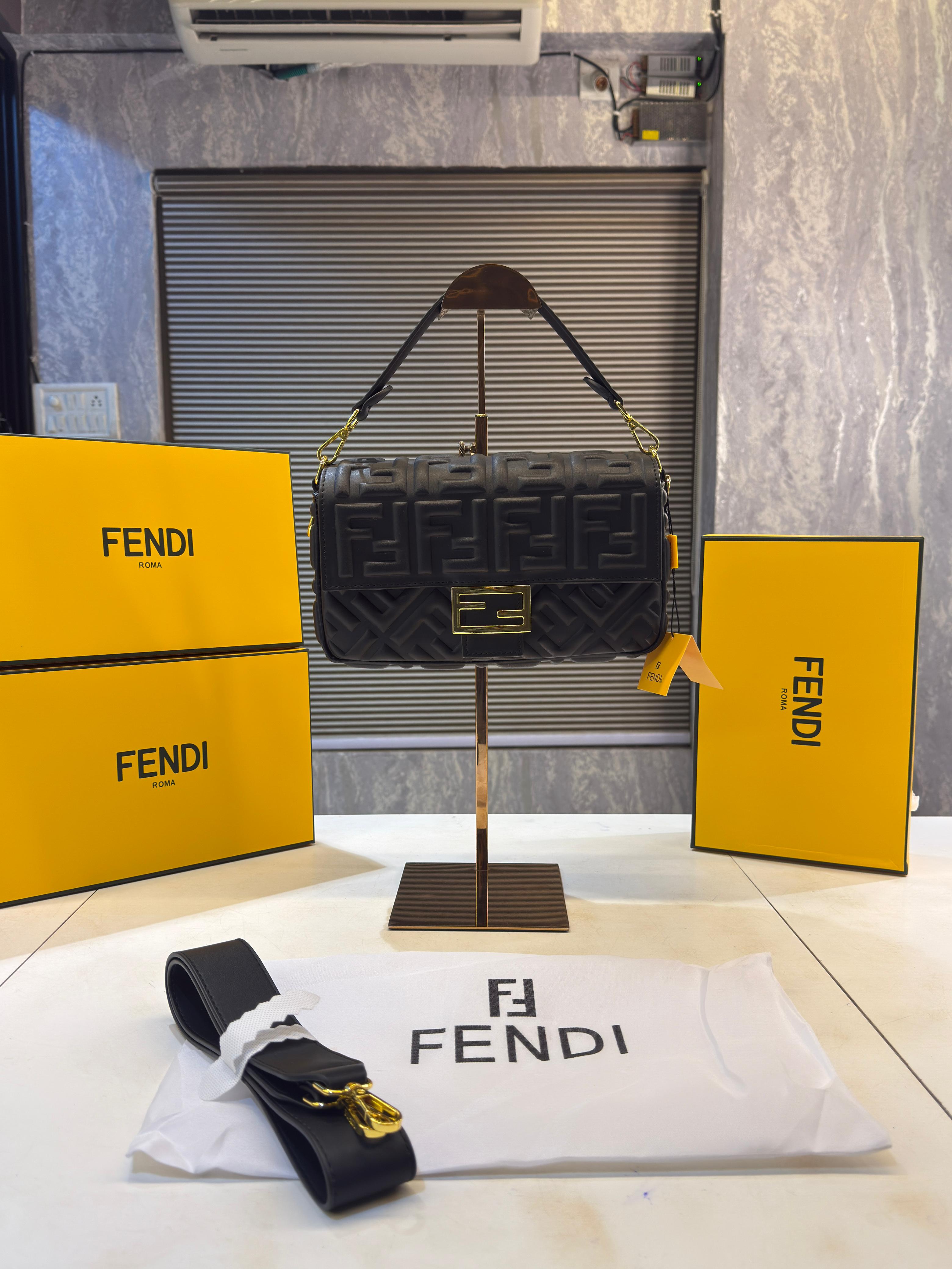 Fendii Baguette Jacquard fabric Bag Brown With box