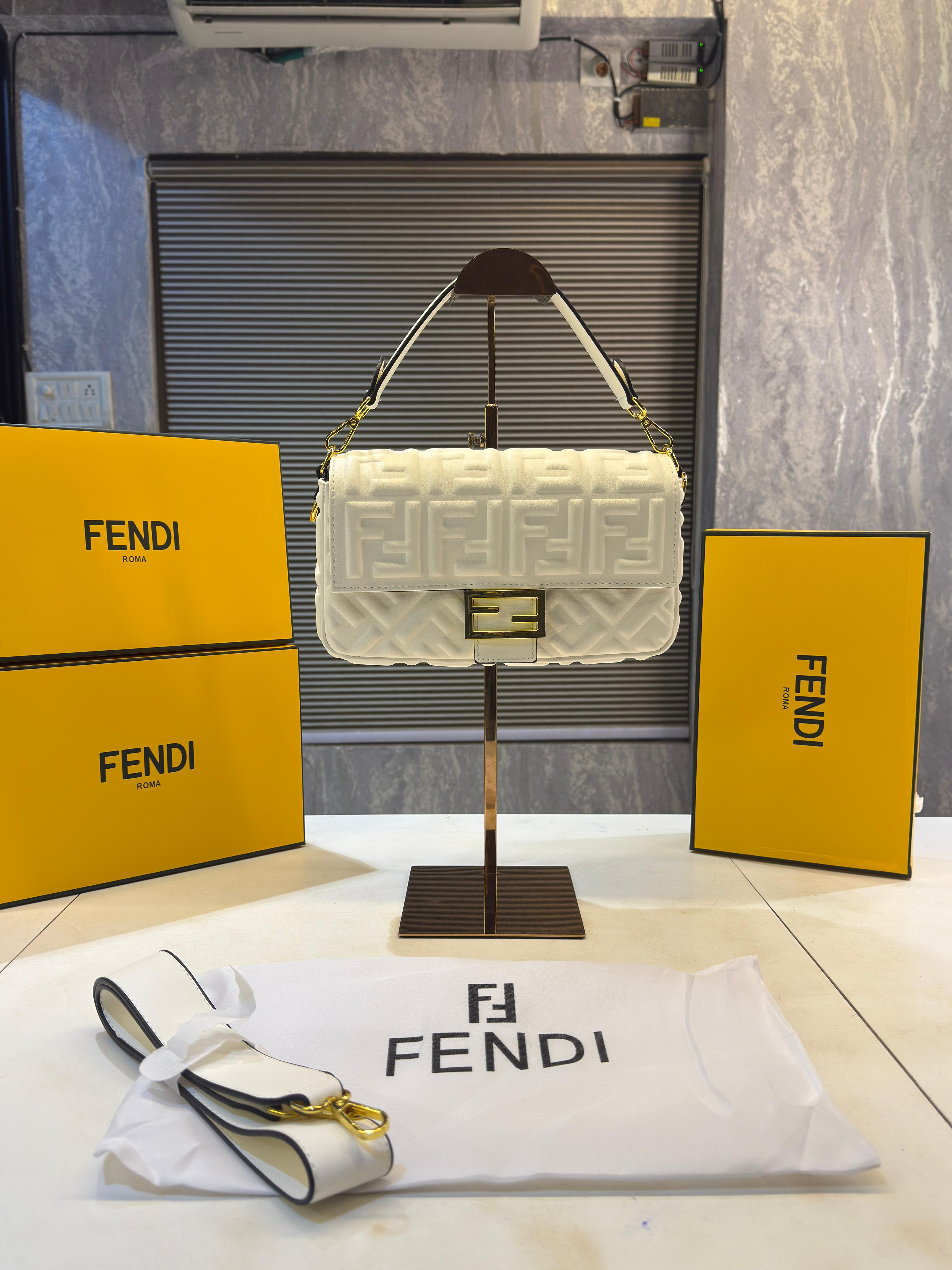 Fendii Baguette Jacquard fabric Bag Brown With box