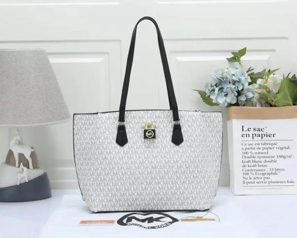Miichael Korss Ruby Large Logo Tote Bag black