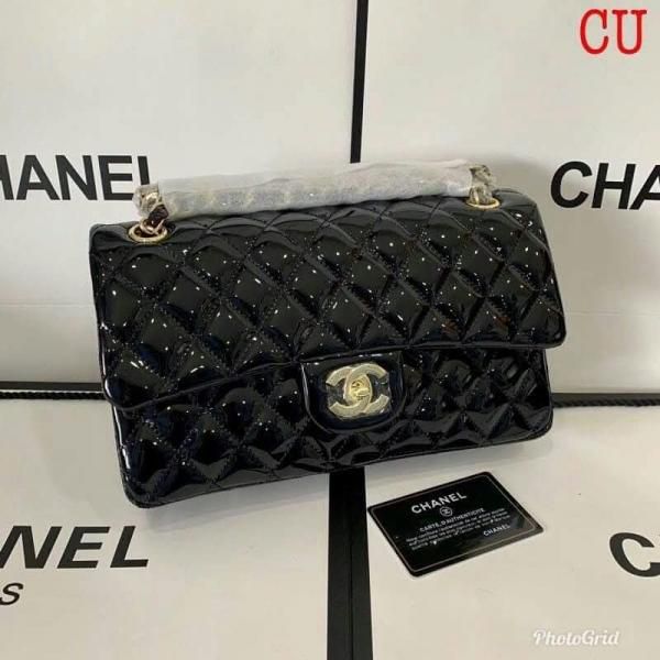 Channel Paris jumbo sling bag premium quality with box