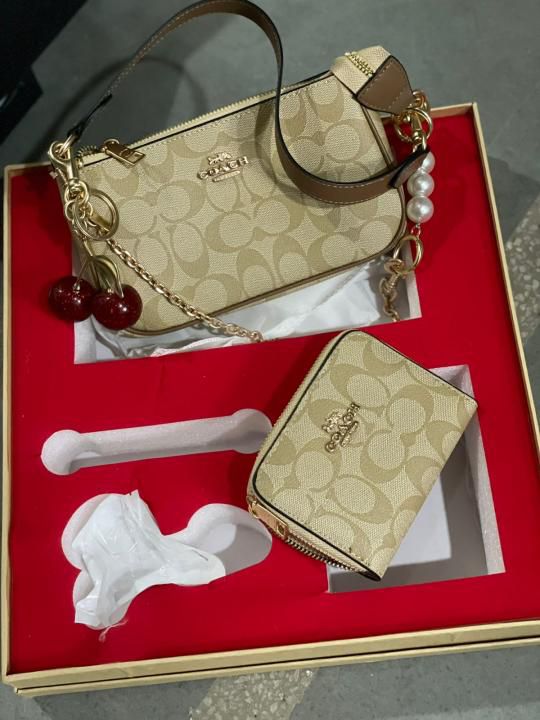 Coaach nolita daisy combo set premium quality box packing