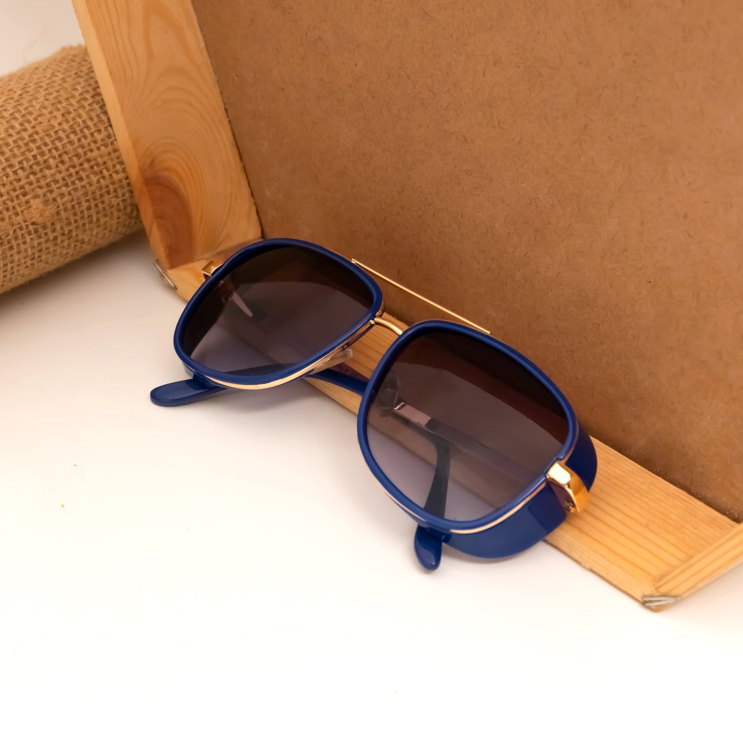 Cloriss Gold And Grey Gradient Retro Square Sunglasses