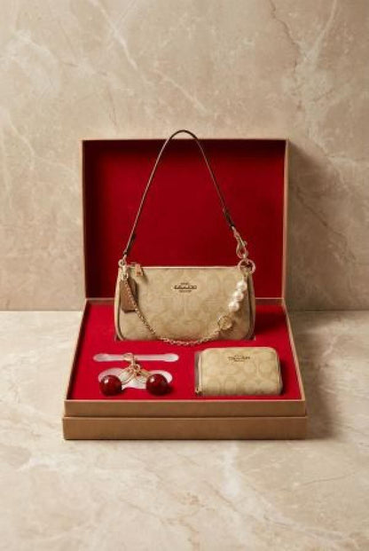 Coaach nolita daisy combo set premium quality box packing