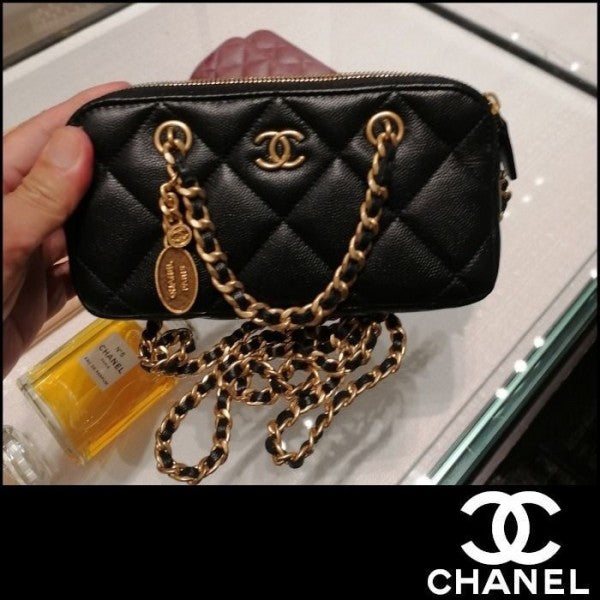 Chanell Retro Shopping Zipped Phone Holder bag with box and premium quality