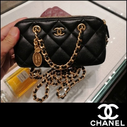 Chanell Retro Shopping Zipped Phone Holder bag with box and premium quality