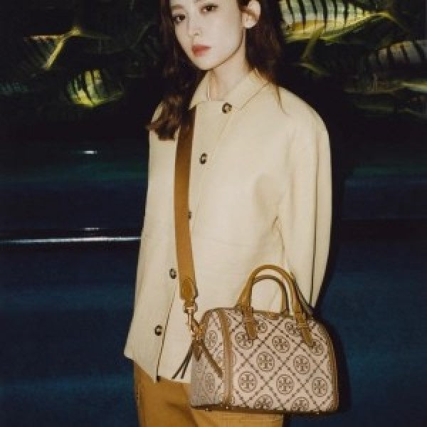 Tory Burch T monogram speedy with box