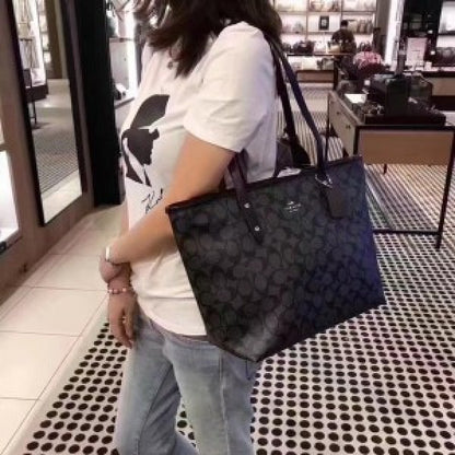 Coach tote bag premium quality with og box