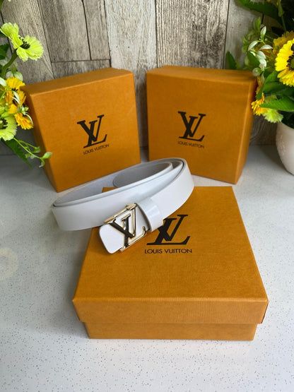 LOUIS VUITTON LADIES BELT WID OG BOX CARD