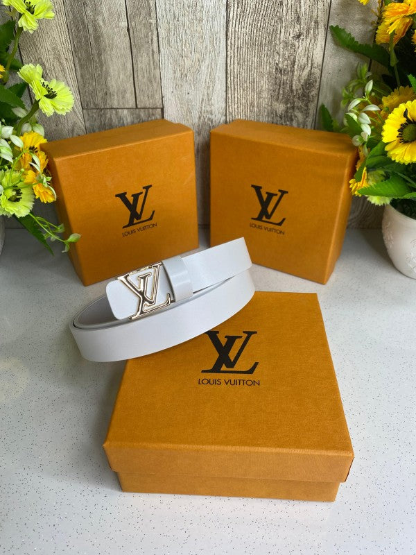 LOUIS VUITTON LADIES BELT WID OG BOX CARD