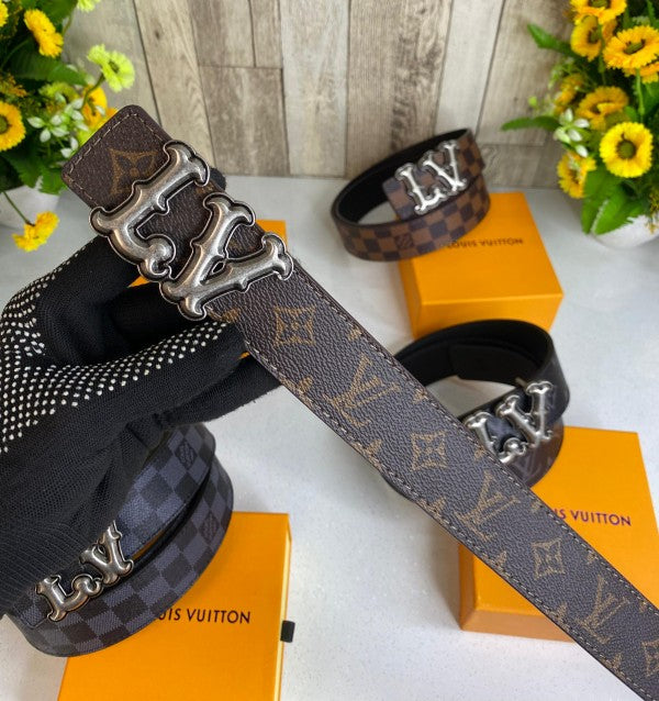 LOUIS VUITTON PREMIUM BELT WID OG BOX DUST BAG CARD ALL ACCESSORIES