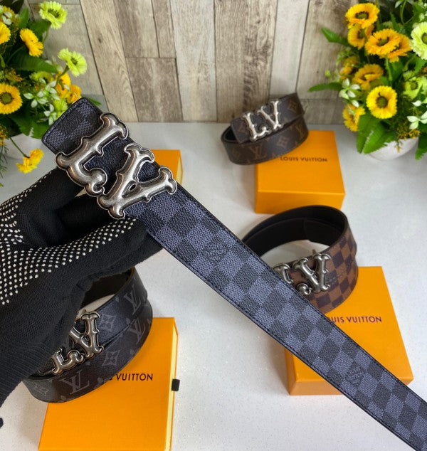 LOUIS VUITTON PREMIUM BELT WID OG BOX DUST BAG CARD ALL ACCESSORIES