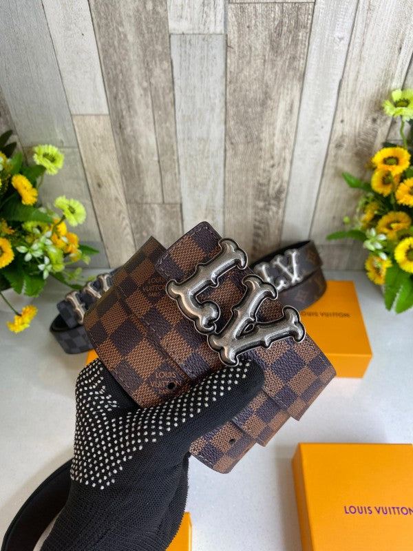 LOUIS VUITTON PREMIUM BELT WID OG BOX DUST BAG CARD ALL ACCESSORIES