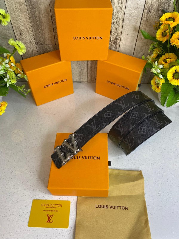 LOUIS VUITTON PREMIUM BELT WID OG BOX DUST BAG CARD ALL ACCESSORIES