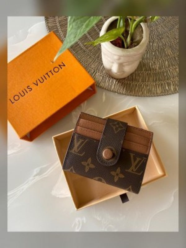 Louis Vuitton wallet with brand box