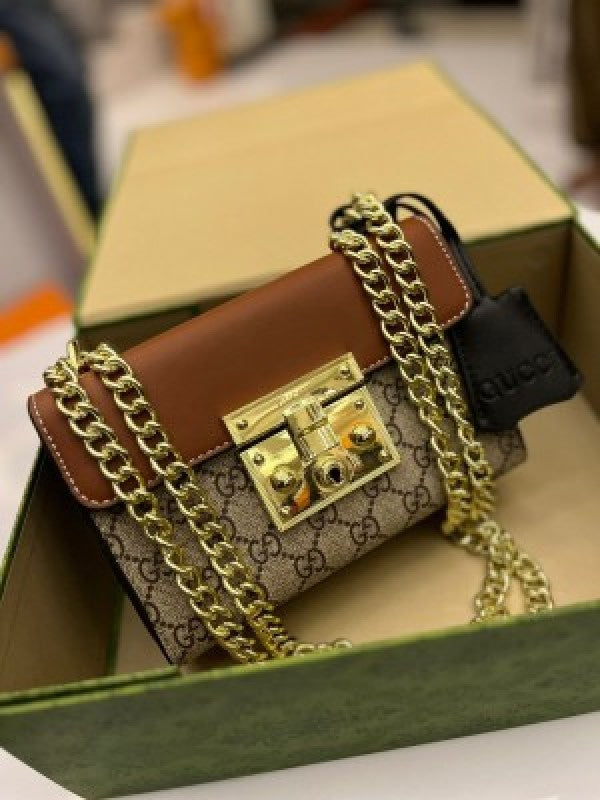 Gucci padlock shoulder bag with og box