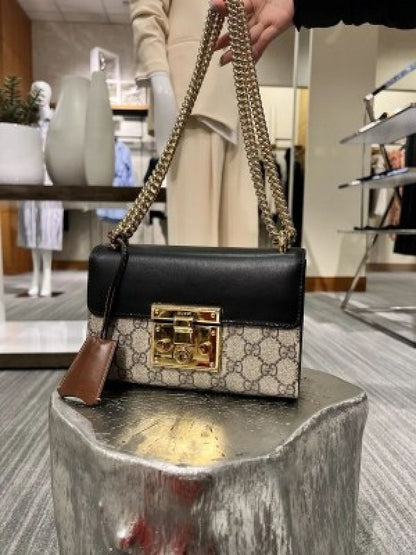 Gucci padlock shoulder bag with og box