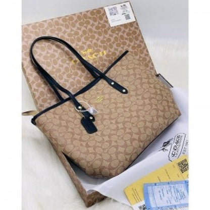 coach Hutton tote bag withbox