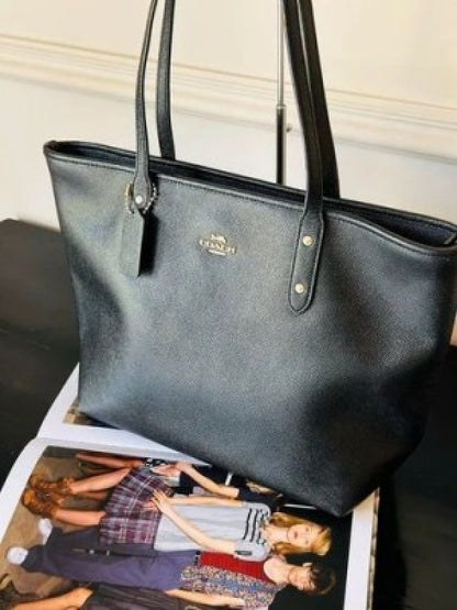 coach Hutton tote bag withbox