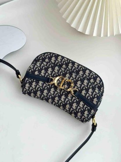 Christian dior montaigne han bag with FOLDING box