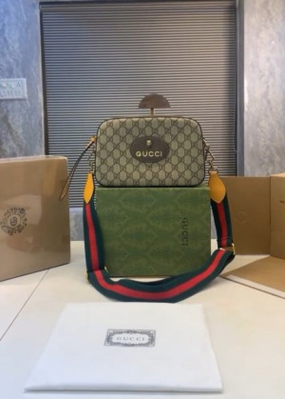 Gucci neo vintage gg supreme messenger bag with og box