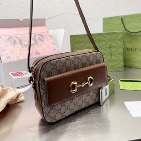 Gucci Mini Bag with Interlocking Elegance Meets Petite Glamour dubble Box