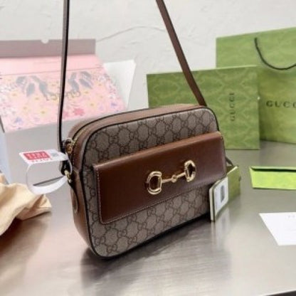 Gucci Mini Bag with Interlocking Elegance Meets Petite Glamour dubble Box