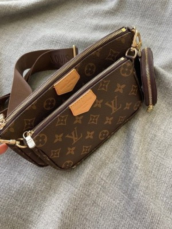 Louisvuitton multi pochette accessoires ( brown)