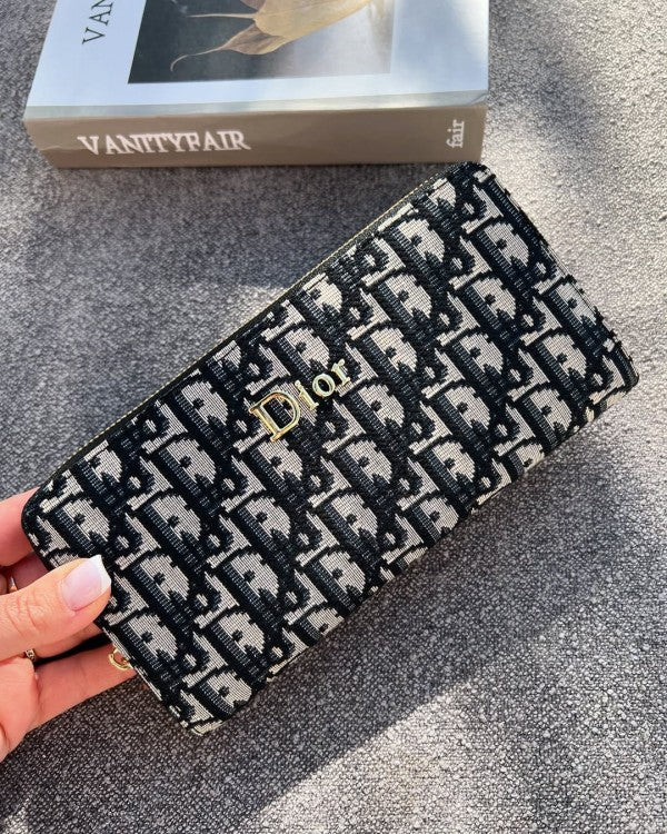 Diior premium long wallet with og box (black)