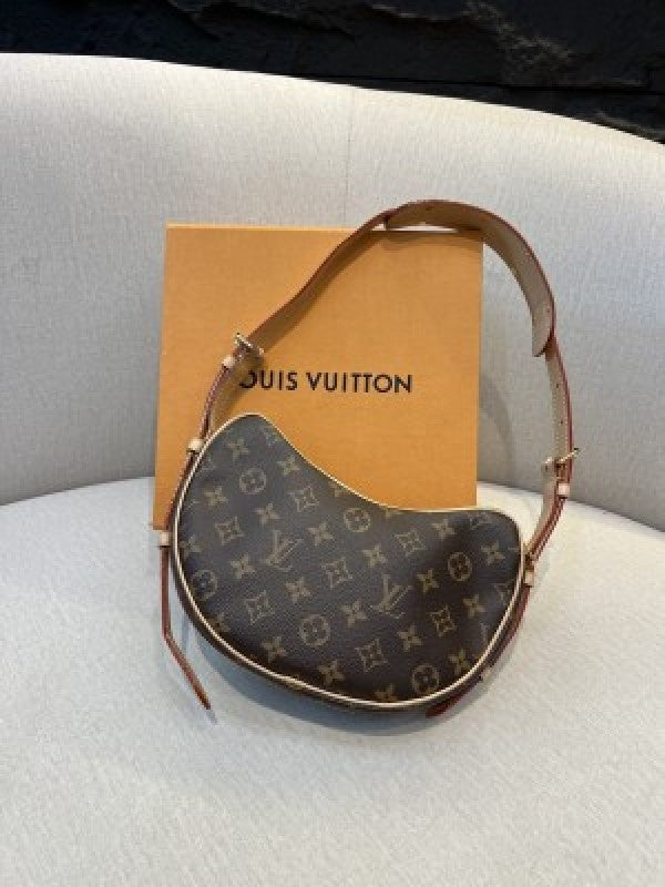 Louis Vuitton LV Croissant can praise pea old flower one shoulder crossbody bag Combo With box