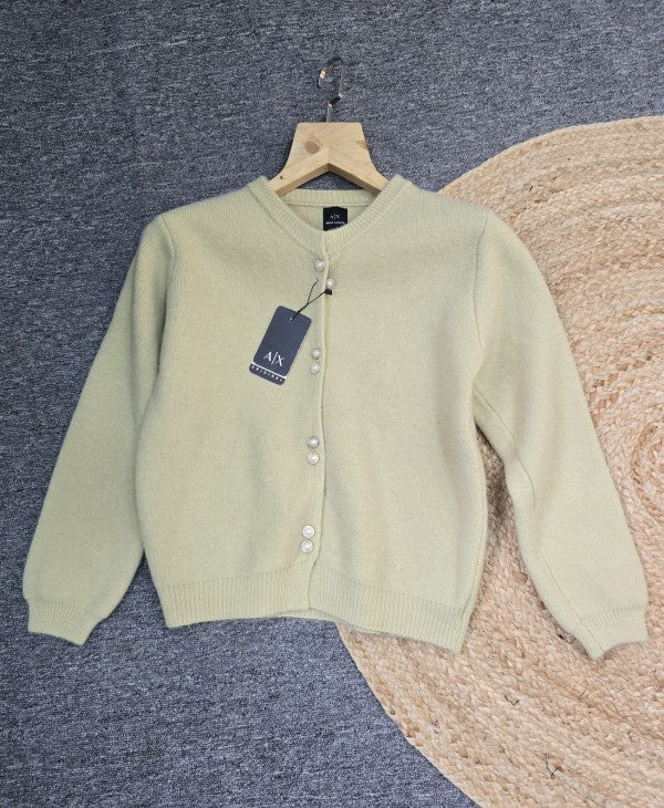 AX PEARL BUTTON SWEATER