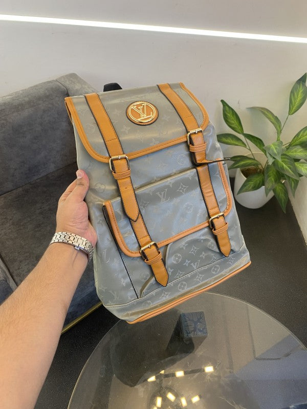 Louis vuitton Hudson Backpack In Blocked Signature Canvas