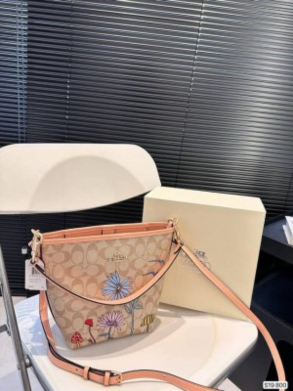 COACH Bucket Bag NATURAL MULTI With BOX