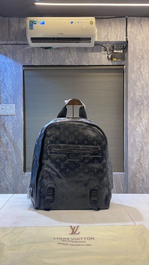 Louis vuitton Hudson Backpack In Blocked Signature Canvas