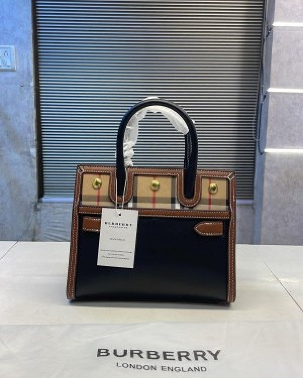 burberry Purse with brand dust bag