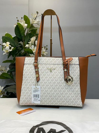 Michael kors suvillan tote bag with dust bag