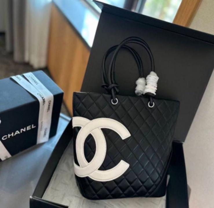 Chanel hand bag premium quality with Dust bag