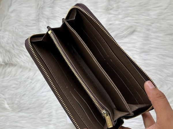 Coach long wallet premium quality with box