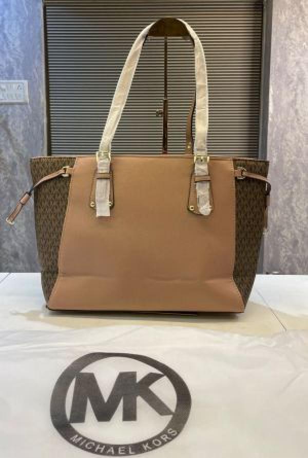 Michaeel korrs voyager jet set print tote bag with dust bag