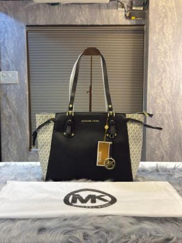 Michaeel korrs voyager jet set print tote bag with dust bag