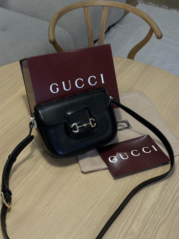 Guccii sling bag premium quality with double box packing
