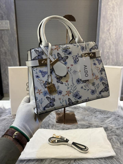 Aldo Lisbon Womens White Satchel with box
