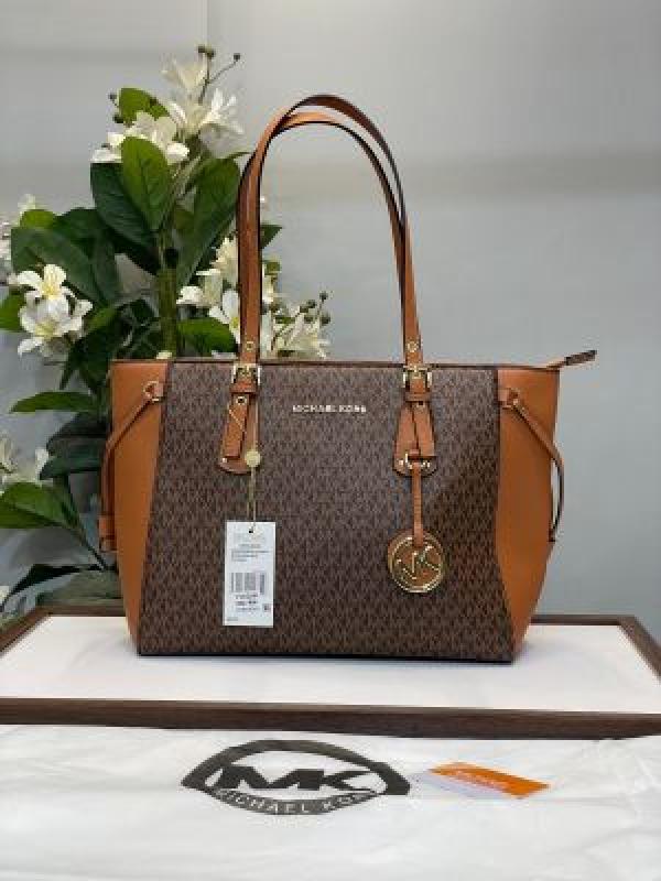 Michael kors tote bag with dust bag